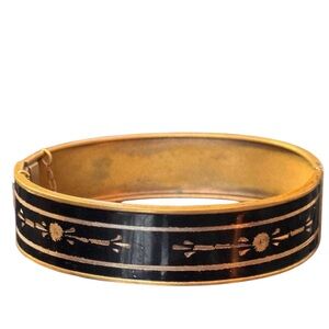Victorian Art Deco Antique  Black and Gold Enamel Bangle Sweetheart Bracelet